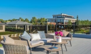 How to Tell if Outdoor Wicker Furniture Is Commercial Grade?